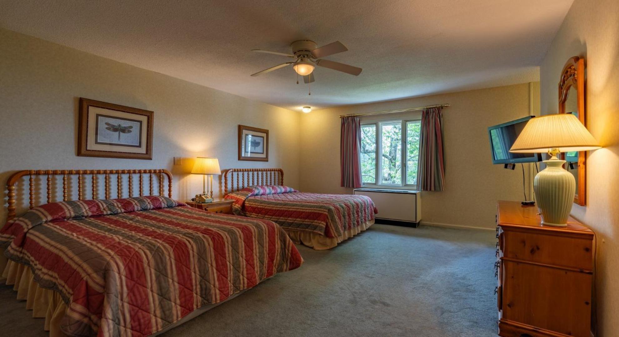 4 Seasons At Beech Mountain Hotel Room photo