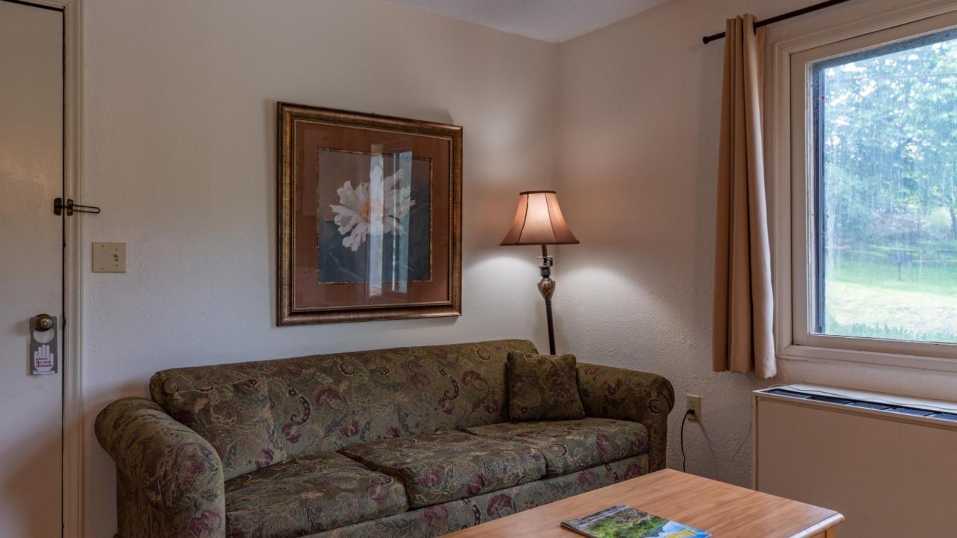 4 Seasons At Beech Mountain Hotel Room photo
